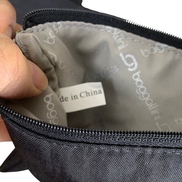 Baggallini Hanover Black Nylon Rectangle Adjustable Crossbody Bag - Picture 7 of 8